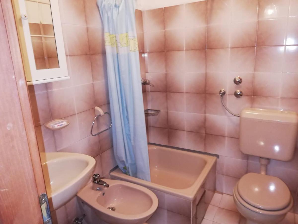 Iva/Sepac 1 Apartment Krk Town Bagian luar foto